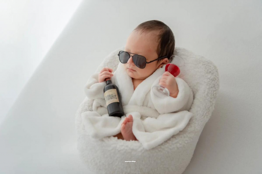 巢湖孕妇肚脐眼突出来